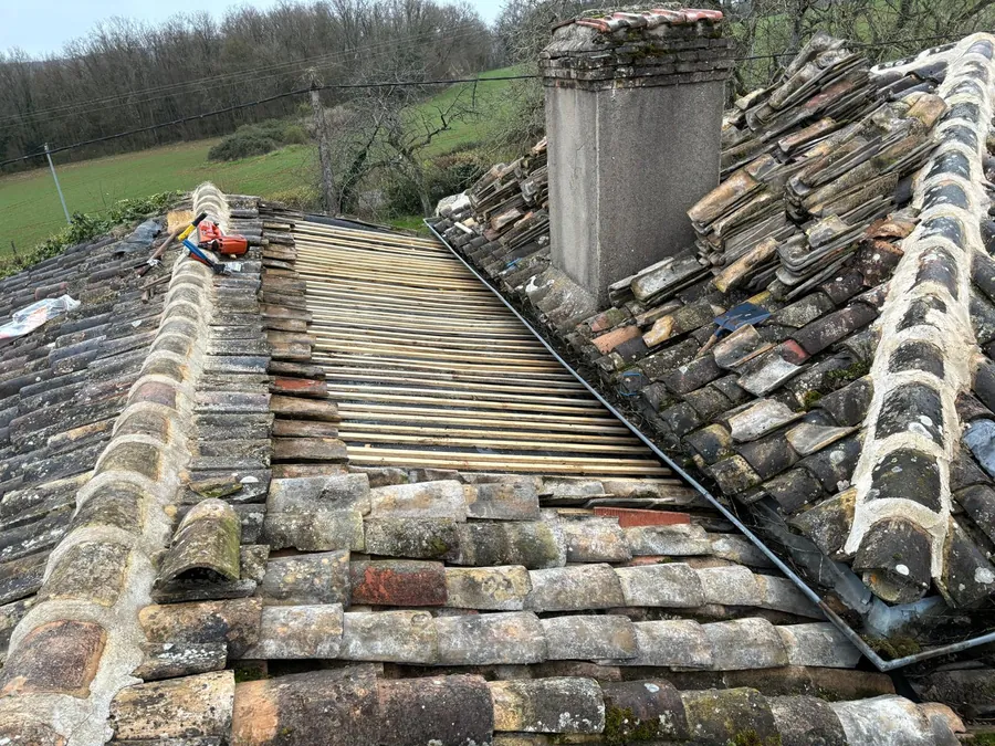 Réfection de toiture en cours — Bresse Couverture, Pont-de-Vaux et alentours