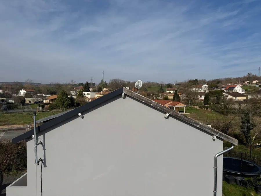 Faîtage en zinc — Bresse Couverture, Pont-de-Vaux et alentours